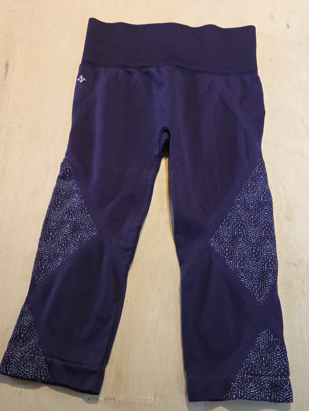A56 NWT NUX Geneva Seamless Mid-rise Cropped Compression Leggings Yoga Gorpcore